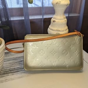 !!!SOLD!!! Louis Vuitton Clutch